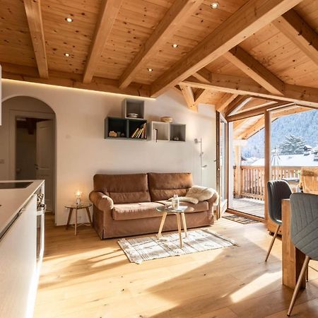 ドッビアーコCasa Floraアパートメント エクステリア 写真