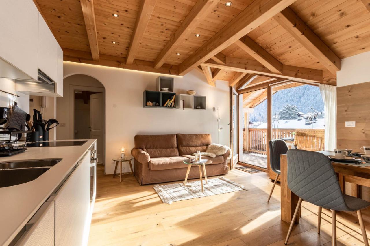 ドッビアーコCasa Floraアパートメント エクステリア 写真